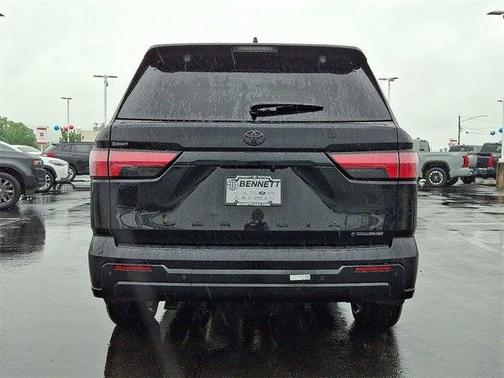 2025 Toyota Sequoia Platinum