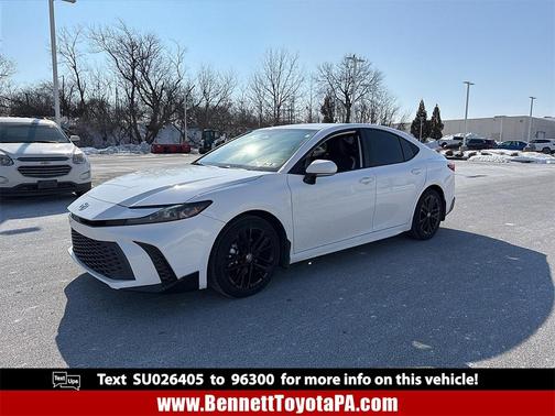 2025 Toyota Camry SE