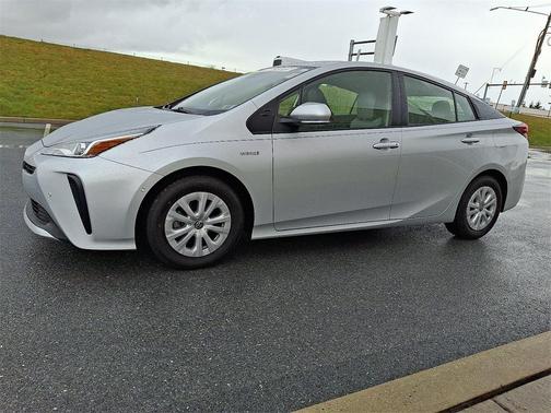 2021 Toyota Prius LE