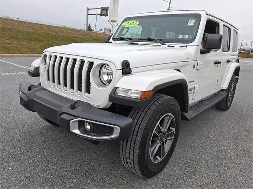 2023 Jeep Wrangler 4-Door Sahara 4x4