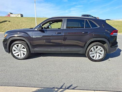 2021 Volkswagen Atlas Cross Sport 2.0T SE w/Technology 4MOTION