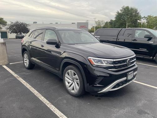 2021 Volkswagen Atlas Cross Sport 2.0T SE w/Technology 4MOTION