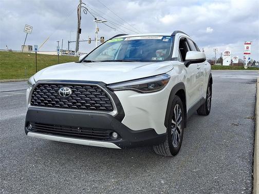 2024 Toyota Corolla Cross XLE
