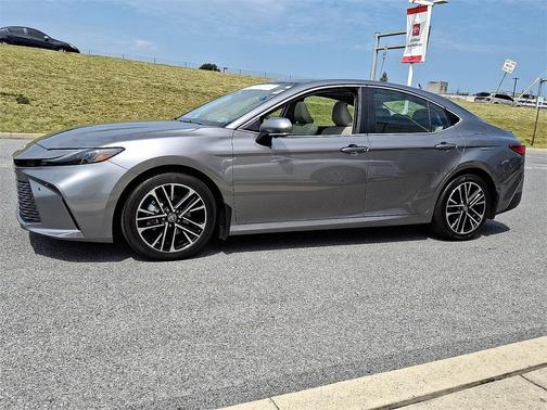 2025 Toyota Camry XLE