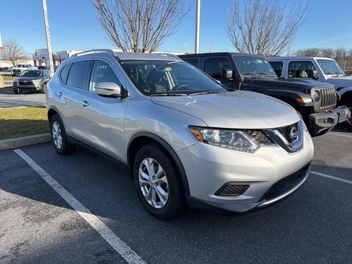 2016 Nissan Rogue SV