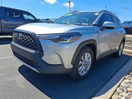 Sonic Silver 2023 Toyota Corolla Cross LE