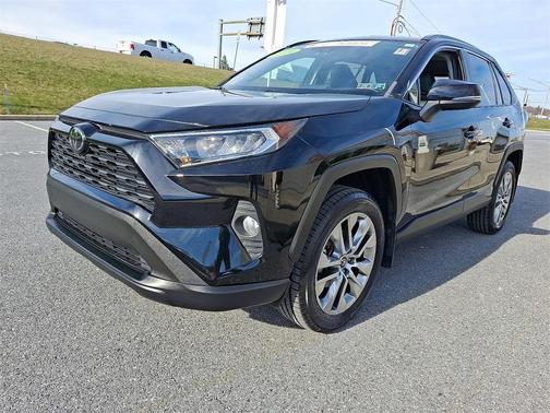2021 Toyota RAV4 XLE Premium