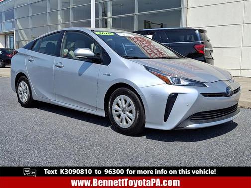 2019 Toyota Prius LE