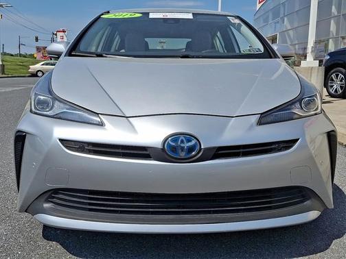 2019 Toyota Prius LE