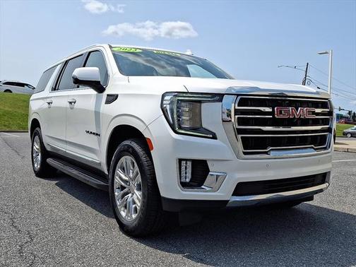 2023 GMC Yukon XL SLT