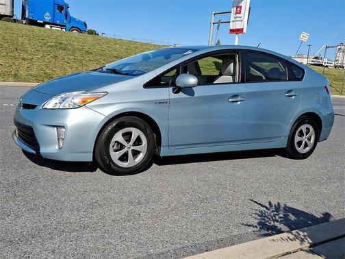 2012 Toyota Prius Two