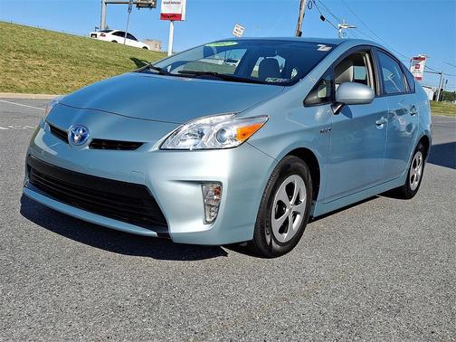 2012 Toyota Prius Two