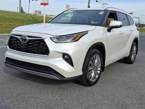 2023 Toyota Highlander Platinum