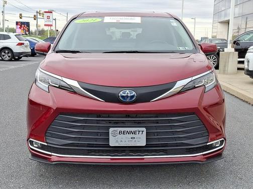 2021 Toyota Sienna XLE 7 Passenger