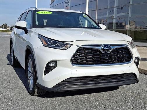 2023 Toyota Highlander Platinum