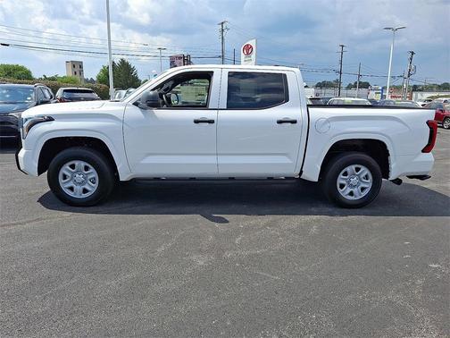2025 Toyota Tundra SR