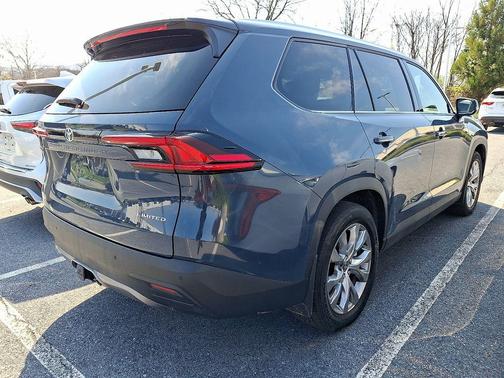 Cloud 2026 Toyota Grand Highlander Limited