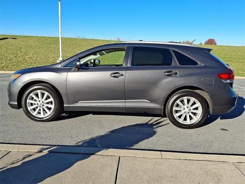 2011 Toyota Venza Base