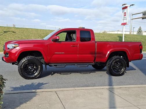 2022 Toyota Tacoma SR5