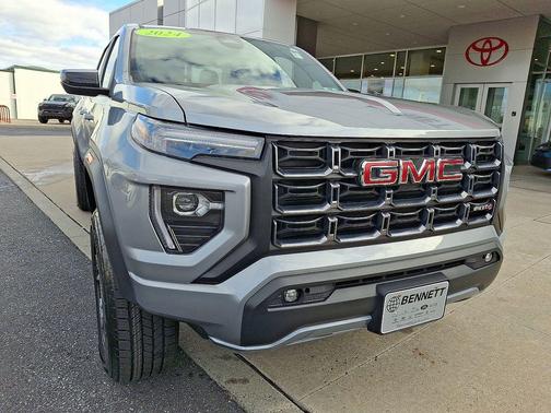 Sterling Metallic 2024 GMC Canyon AT4