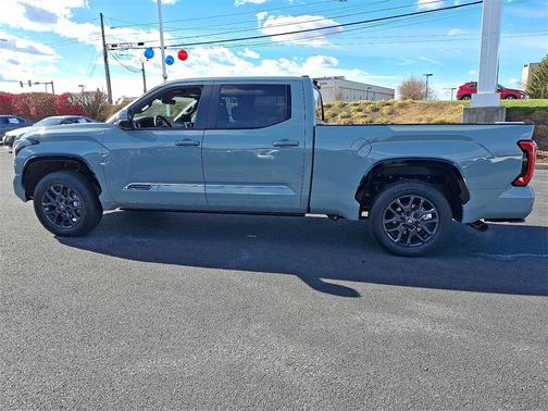 2025 Toyota Tundra Platinum