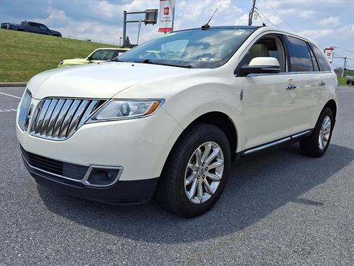 2013 Lincoln MKX Base