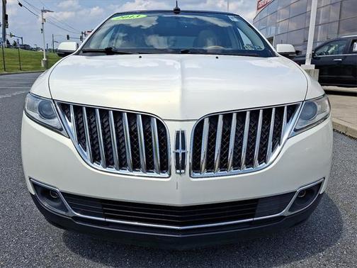 2013 Lincoln MKX Base