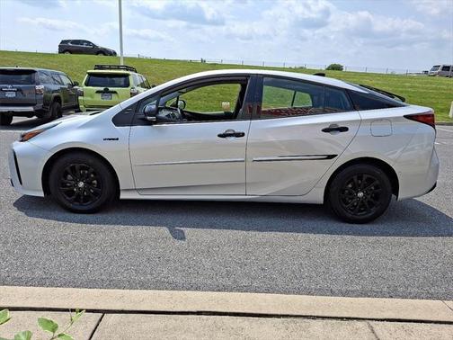 2022 Toyota Prius L
