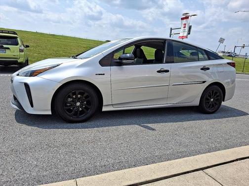 2022 Toyota Prius L