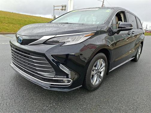2024 Toyota Sienna Limited