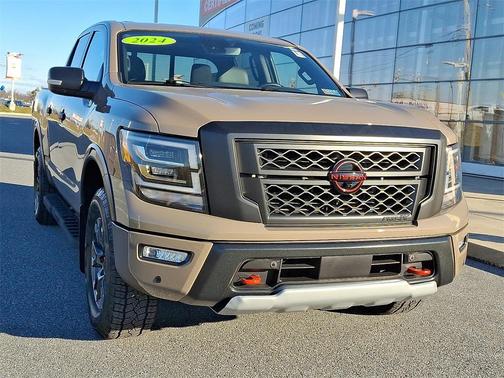 2024 Nissan Titan PRO-4X