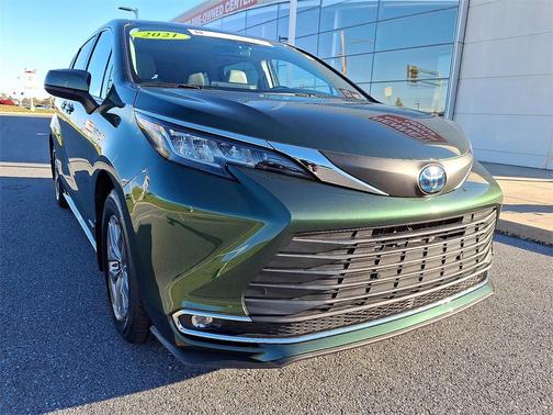 2021 Toyota Sienna XLE 7 Passenger