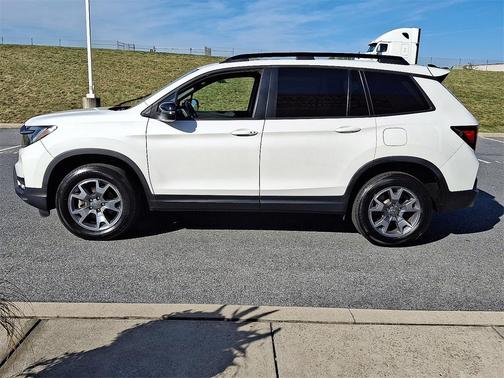 2023 Honda Passport AWD TrailSport