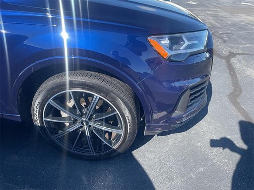 2021 Audi Q7 55 Premium Plus