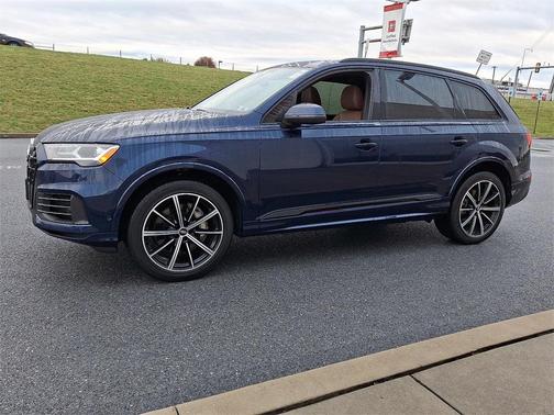 2021 Audi Q7 55 Premium Plus