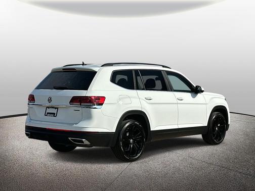 2023 Volkswagen Atlas 3.6L SE w/Technology
