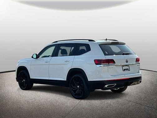 2023 Volkswagen Atlas 3.6L SE w/Technology