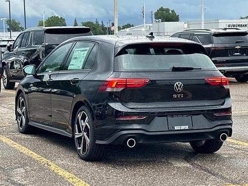 2025 Volkswagen Golf GTI 2.0T SE DSG