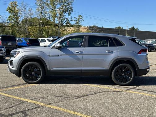 2026 Volkswagen Atlas Cross Sport 2.0T SE w/Technology 4MOTION