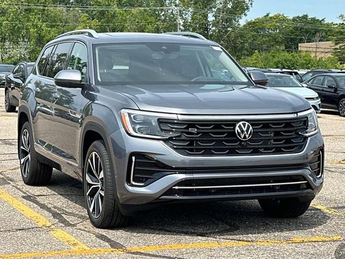 2025 Volkswagen Atlas 2.0T SEL Premium R-Line 4MOTION