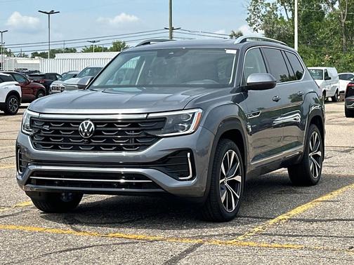 2025 Volkswagen Atlas 2.0T SEL Premium R-Line 4MOTION