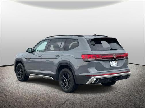 2024 Volkswagen Atlas 2.0T SE w/Technology 4MOTION