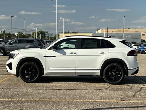 2026 Volkswagen Atlas Cross Sport 2.0T SEL