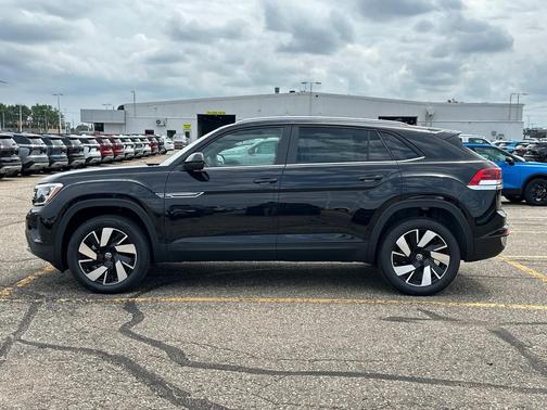 2025 Volkswagen Atlas Cross Sport 2.0T SE w/Technology