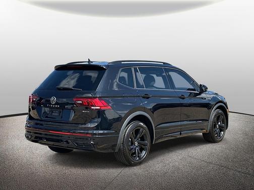 2024 Volkswagen Tiguan 2.0T SE R-Line Black 4MOTION