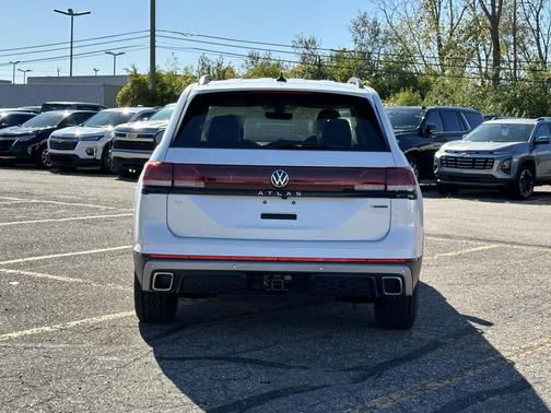 2026 Volkswagen Atlas 2.0T Peak Edition