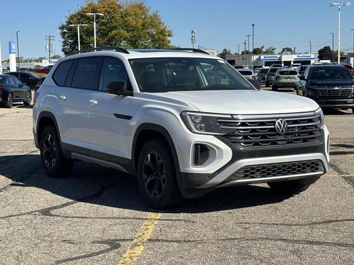 2026 Volkswagen Atlas 2.0T Peak Edition