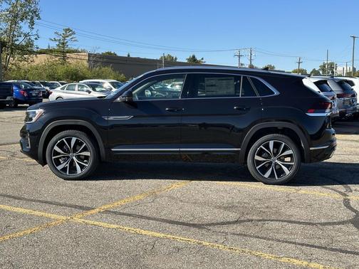 2026 Volkswagen Atlas Cross Sport 2.0T SEL Premium