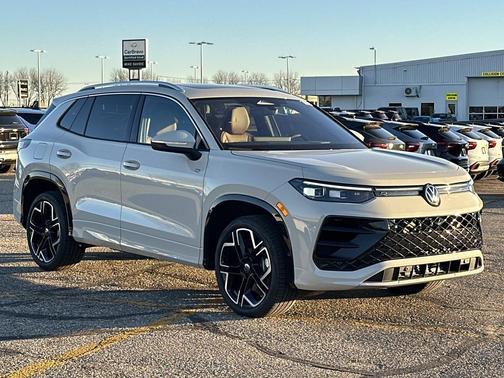 2026 Volkswagen Tiguan 2.0T SEL R-Line 4MOTION