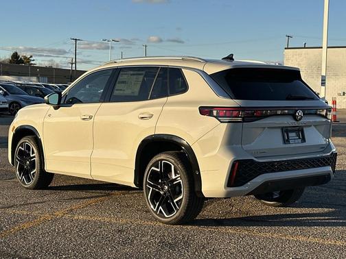 2026 Volkswagen Tiguan 2.0T SEL R-Line 4MOTION